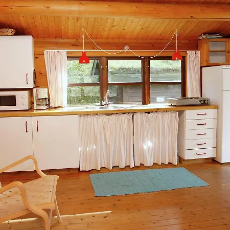 Two-bedroom Holiday In 19 Hébergement de vacances *